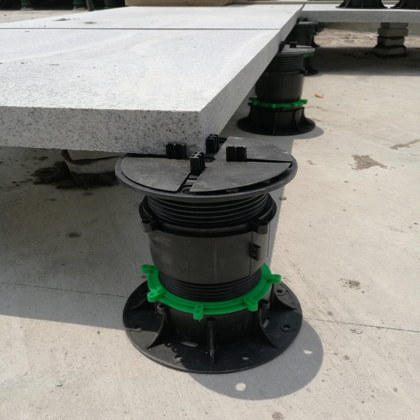 Adjustable Decking Tile Pedestal Deck Support for Courtyard Construction